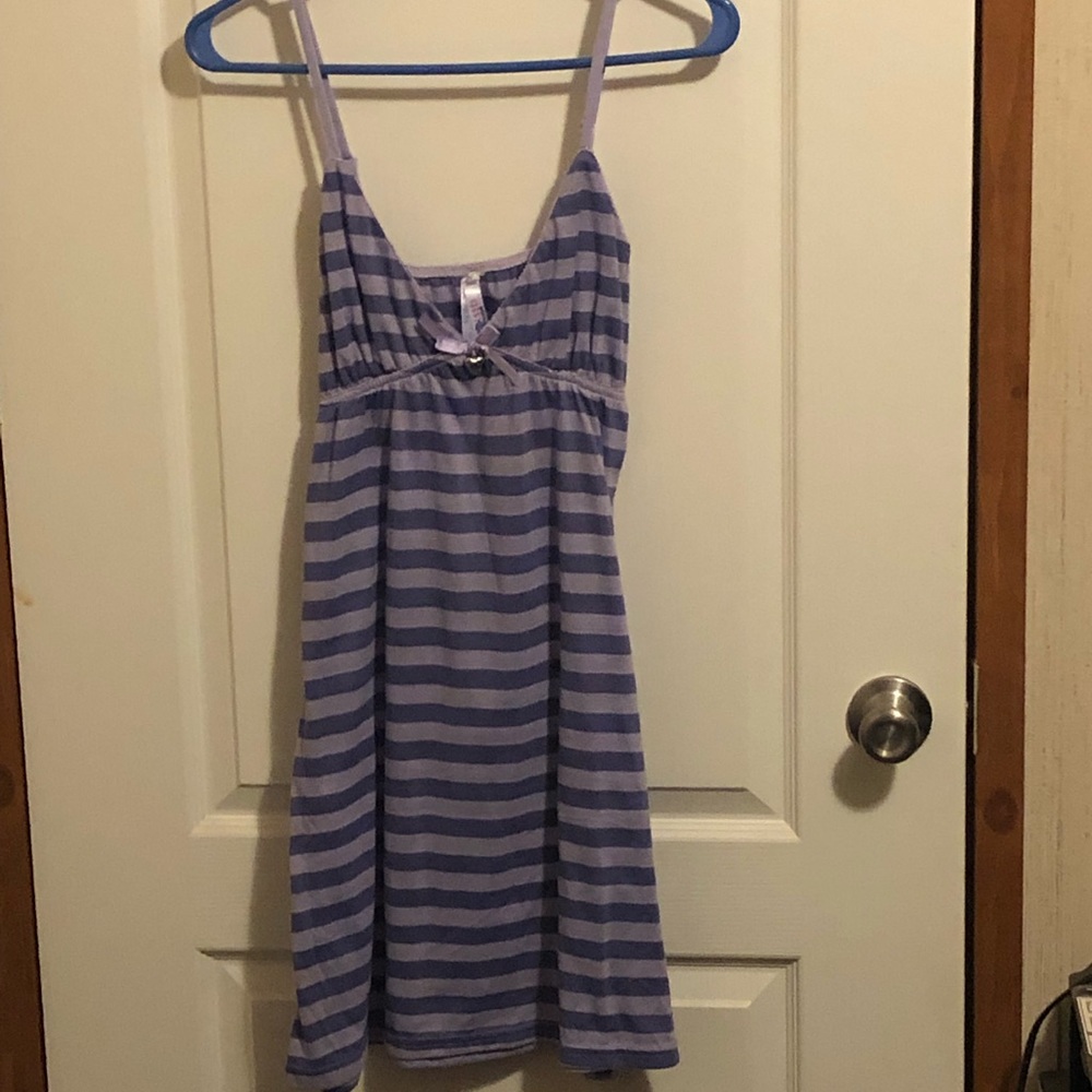 Sundress - Picture 2 of 4